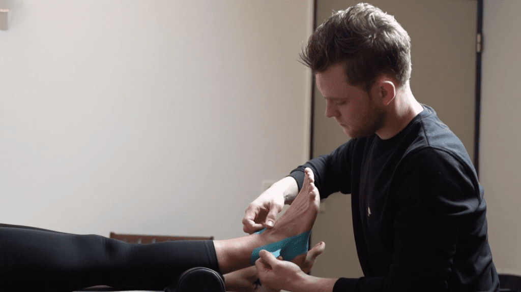 Medical taping bij IMC Babborga in Zevenaar.
